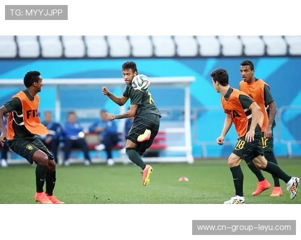 内马尔挑球过人动作连贯华丽